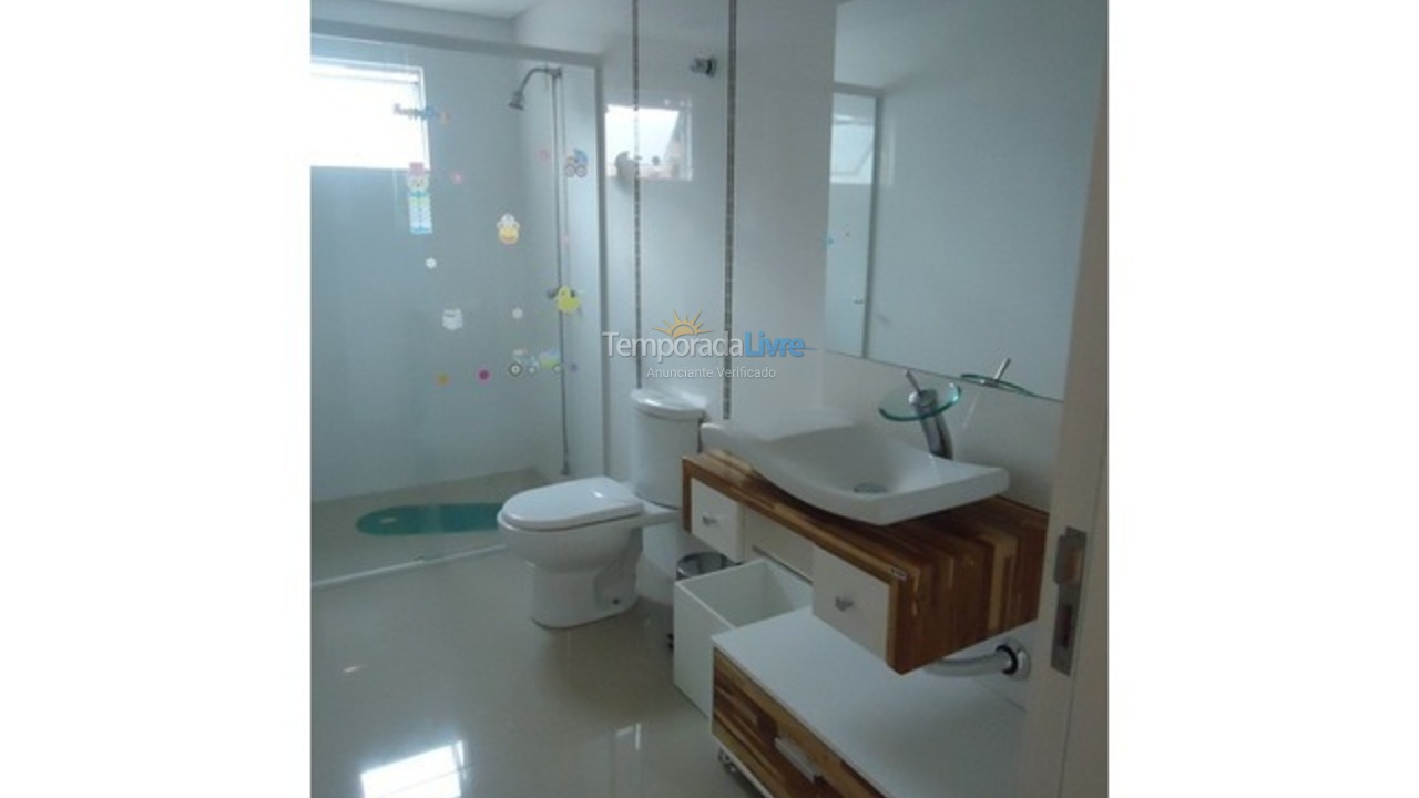 Apartamento para alquiler de vacaciones em Itapema (Meia Praia)