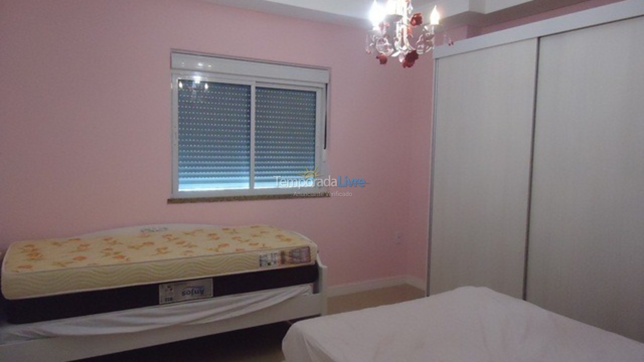 Apartamento para alquiler de vacaciones em Itapema (Meia Praia)