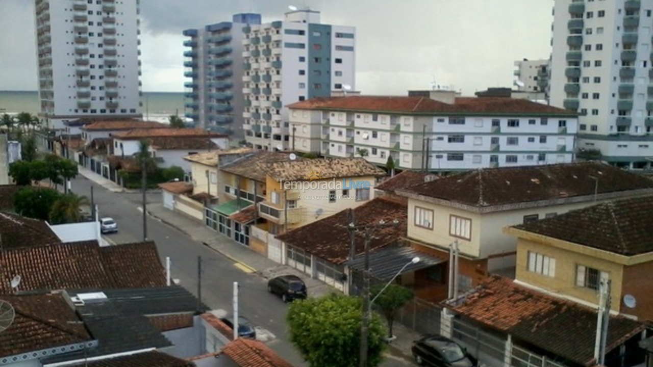 Apartamento para aluguel de temporada em Praia Grande (Praia do Caiçara)