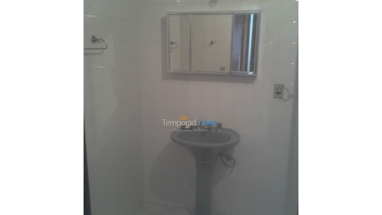 Apartamento para aluguel de temporada em Praia Grande (Praia do Caiçara)