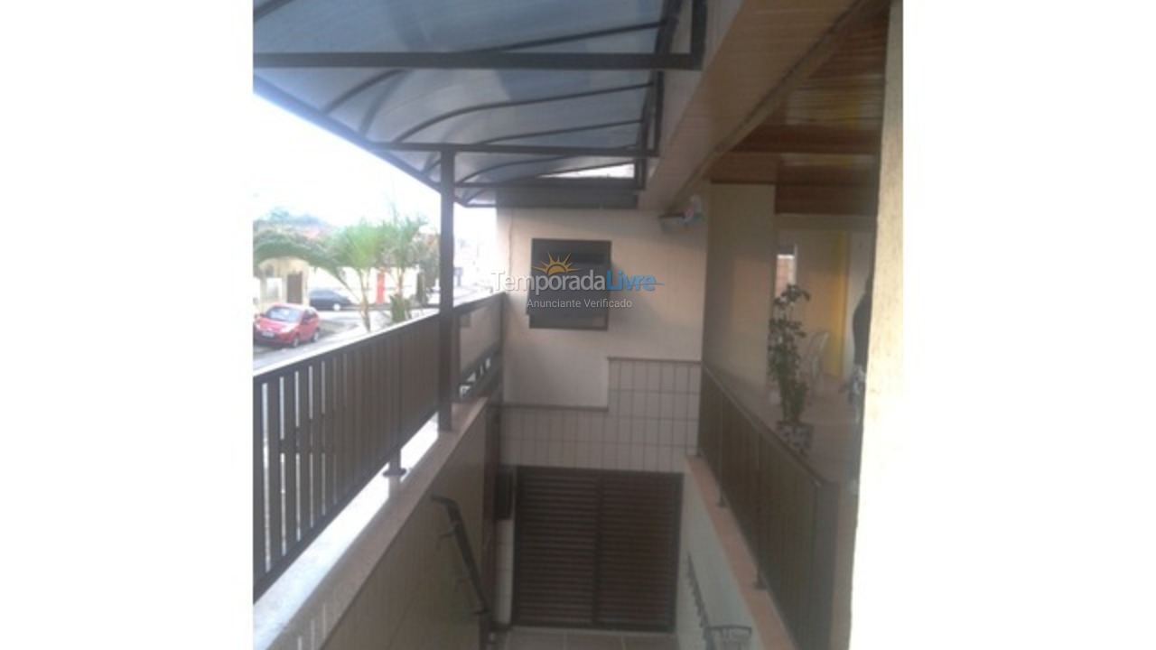 Apartamento para aluguel de temporada em Praia Grande (Praia do Caiçara)