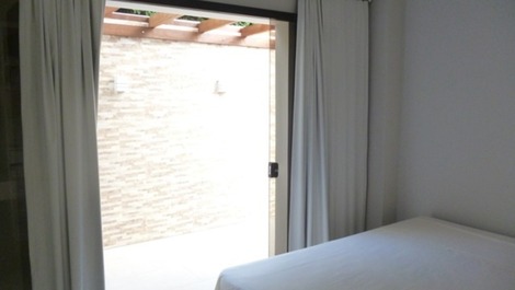 Casa en Praia dos Amores en Singapur para alquileres de verano!