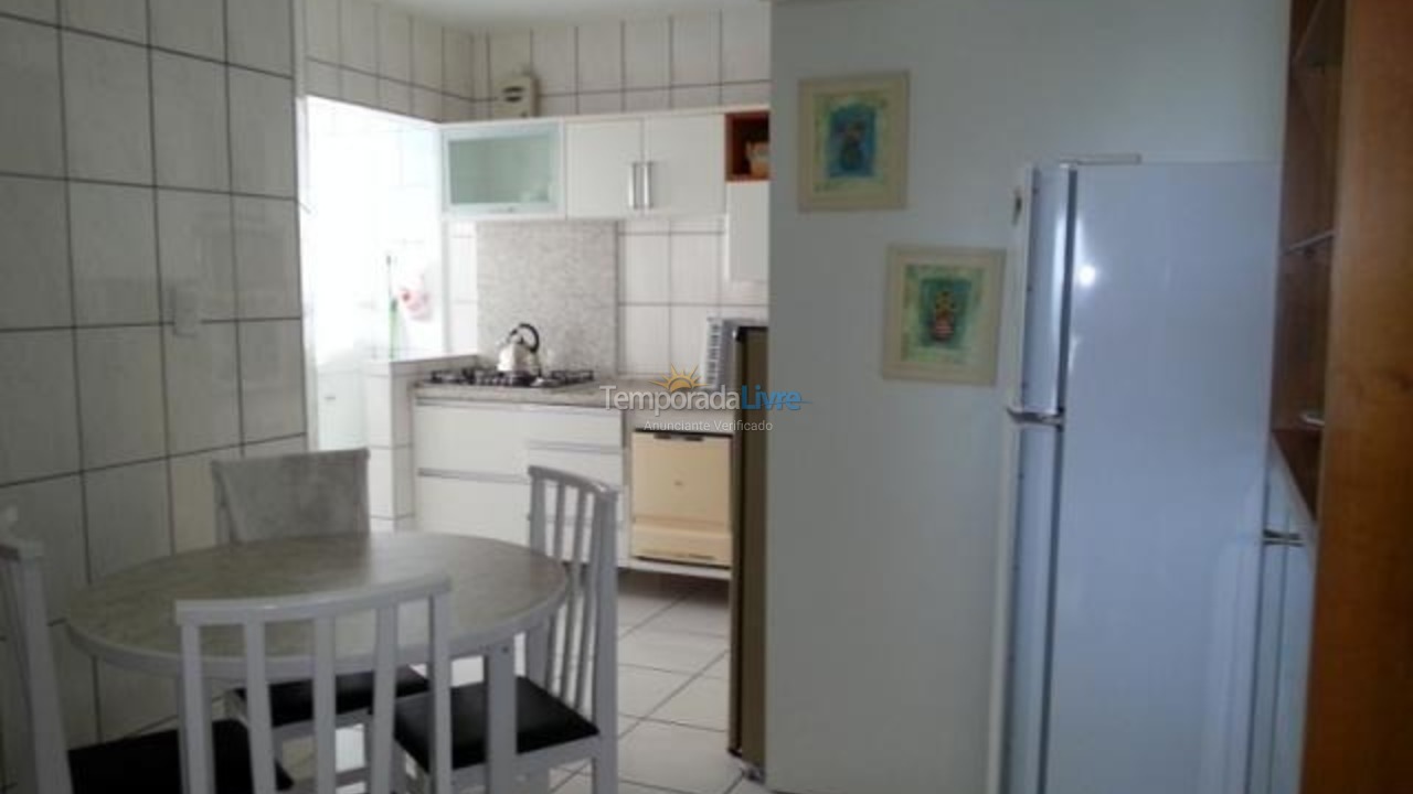 Apartamento para alquiler de vacaciones em Itapema (Meia Praia)