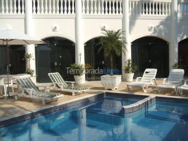 Casa para aluguel de temporada em Guarujá (Enseada)