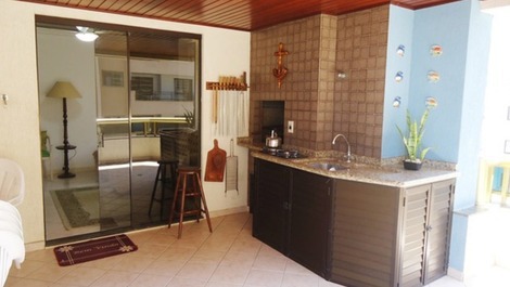 Apartamento para alugar em Itapema - Meia Praia