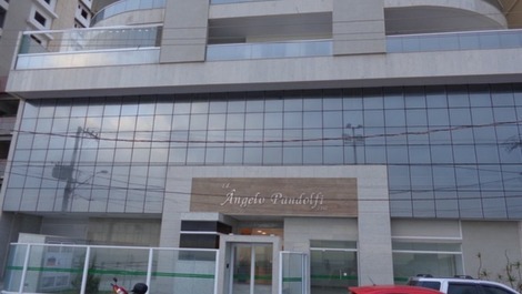 Fit border Mar.Luxo, C / 3 qtos C / 2suites, C / 2gar. Balcony C / vis