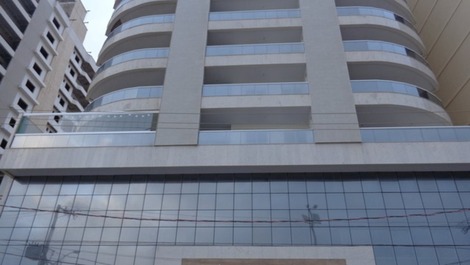 Fit border Mar.Luxo, C / 3 qtos C / 2suites, C / 2gar. Balcony C / vis