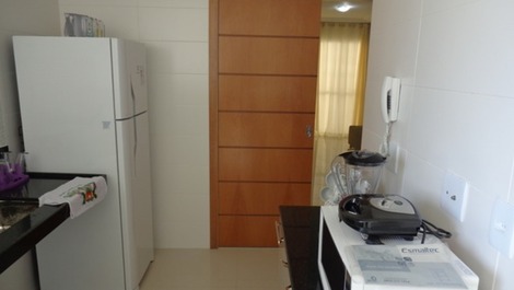 Fit border Mar.Luxo, C / 3 qtos C / 2suites, C / 2gar. Balcony C / vis