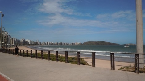 Fit border Mar.Luxo, C / 3 qtos C / 2suites, C / 2gar. Balcony C / vis