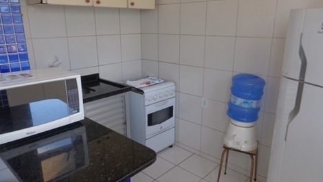 Apartamento 2 quartos para 6 pessoas a 50 mtros da praia do morro