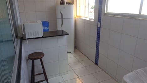 Apartamento 2 quartos para 6 pessoas a 50 mtros da praia do morro