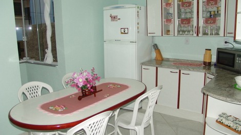 NEAR THE SEA WITH 03 DOUBLE BEDS