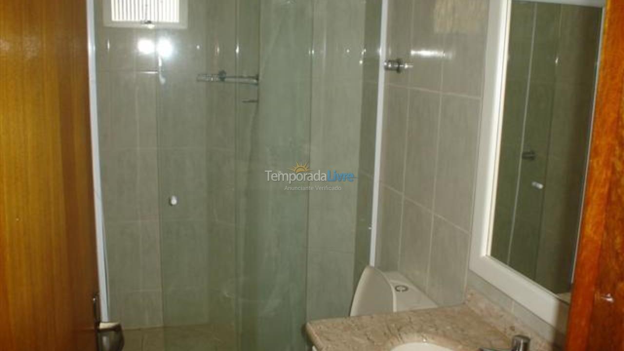 Apartamento para aluguel de temporada em Itapema (Meia Praia)