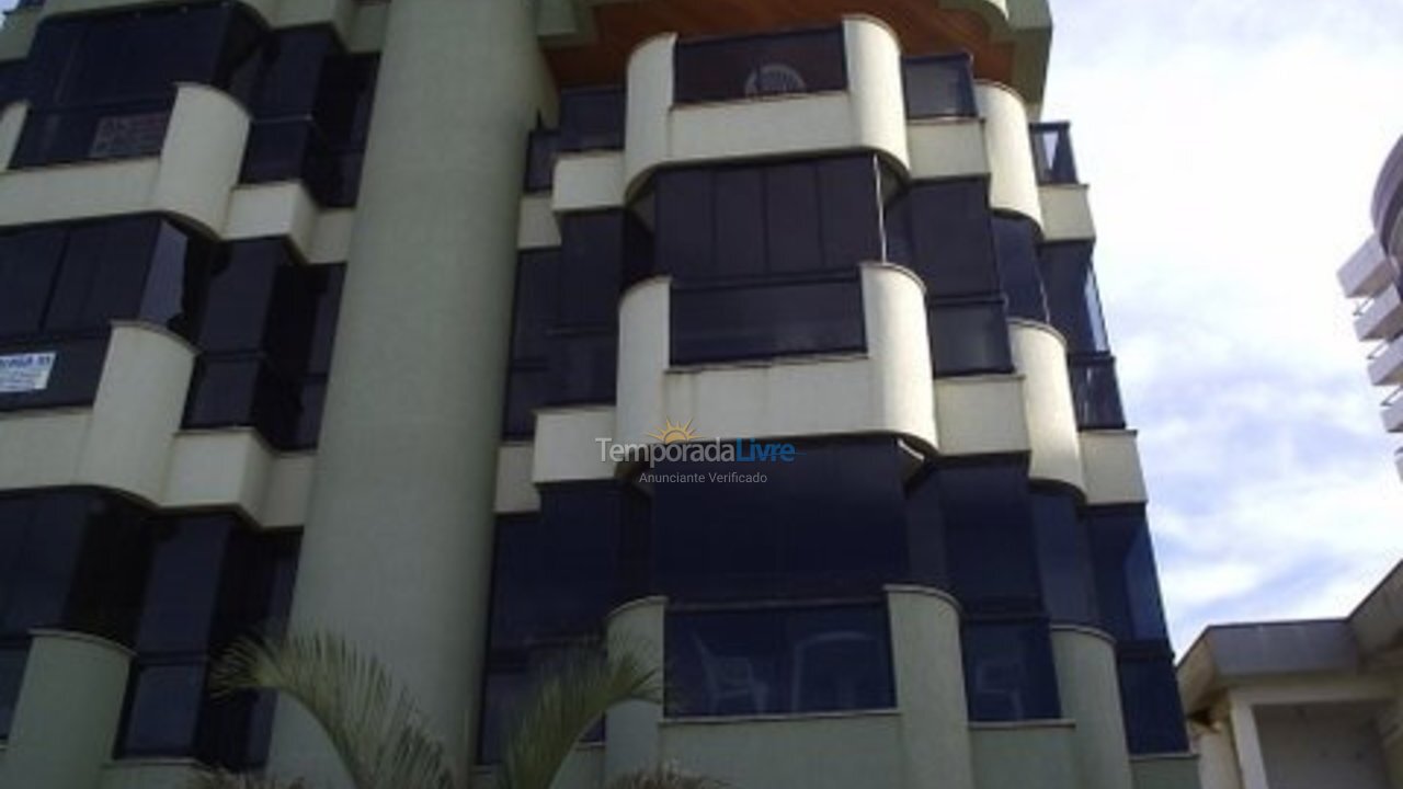 Apartamento para aluguel de temporada em Itapema (Meia Praia)