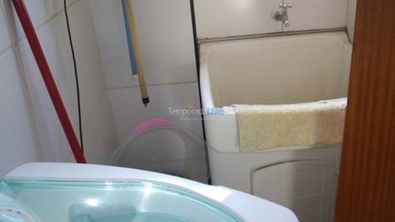 Apartamento para aluguel de temporada em Itapema (Meia Praia)