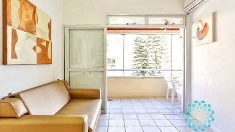 TV aberta e sala climatizada