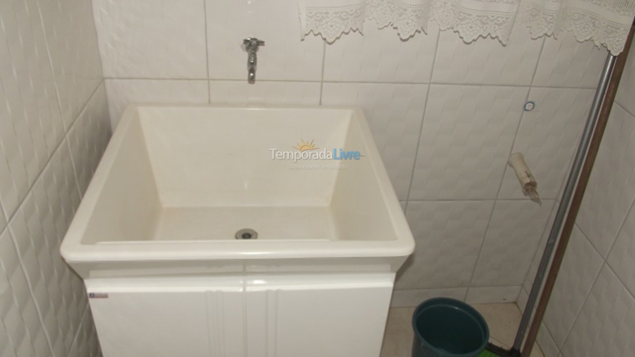 Casa para aluguel de temporada em Bombinhas (Praia de Bombas)