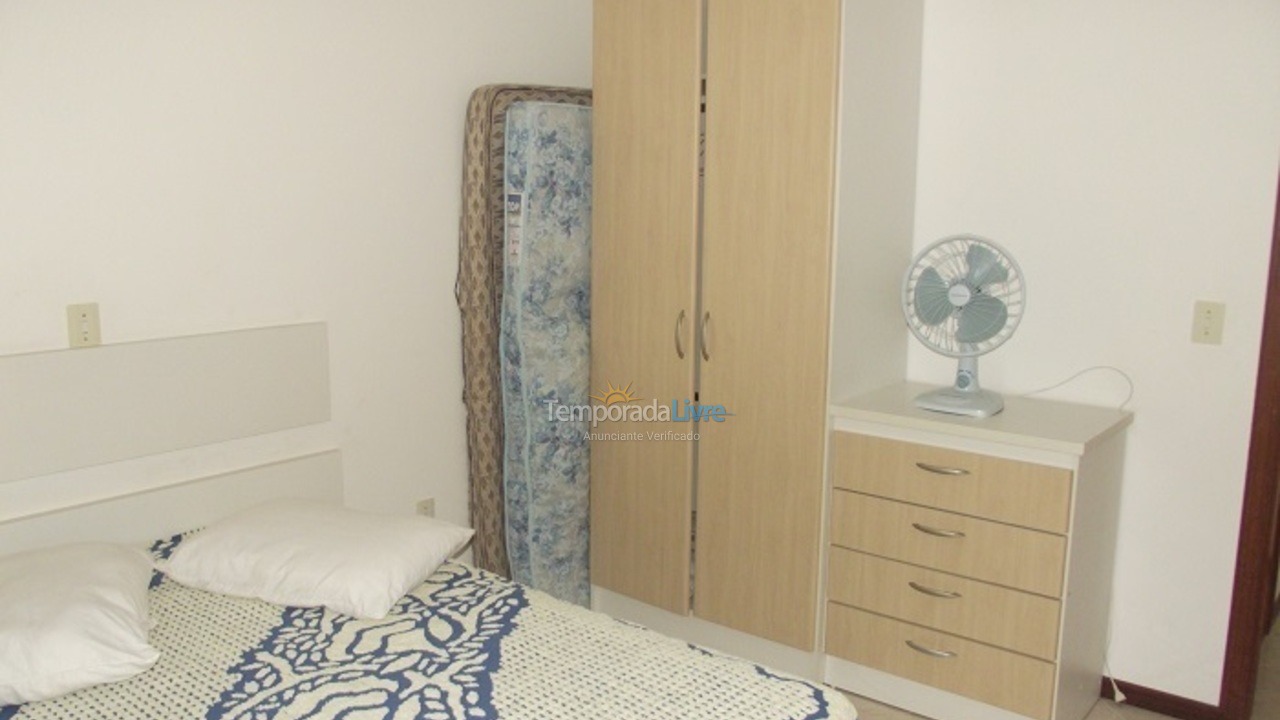 Casa para aluguel de temporada em Bombinhas (Praia de Bombas)