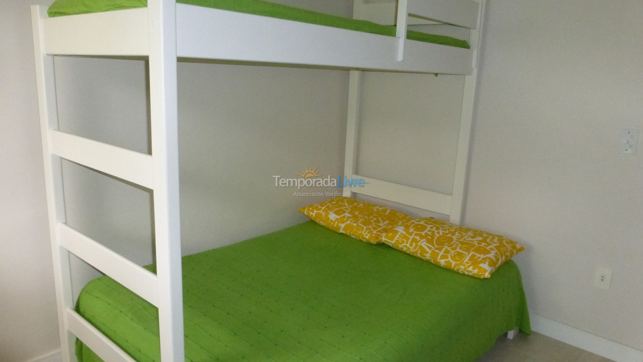 Apartment for vacation rental in Ubatuba (Praia das Toninhas)