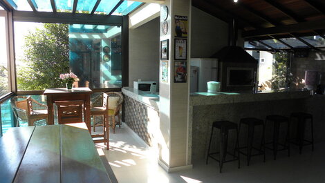 Área de Churrasqueira