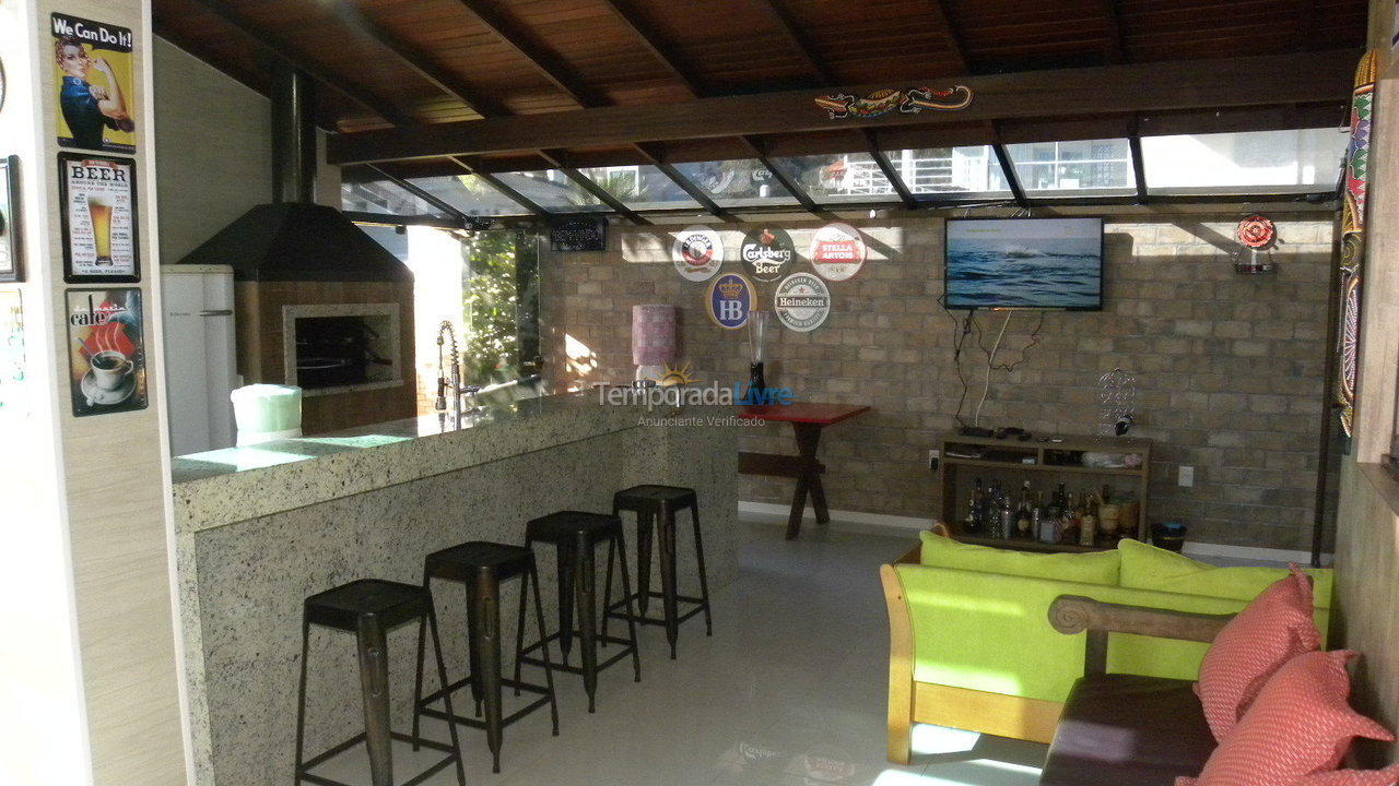 House for vacation rental in Florianópolis (Praia Brava)