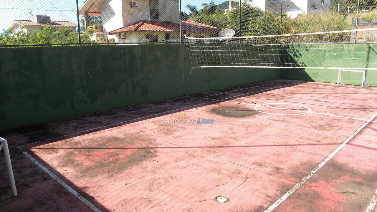 House for vacation rental in Florianópolis (Praia Brava)