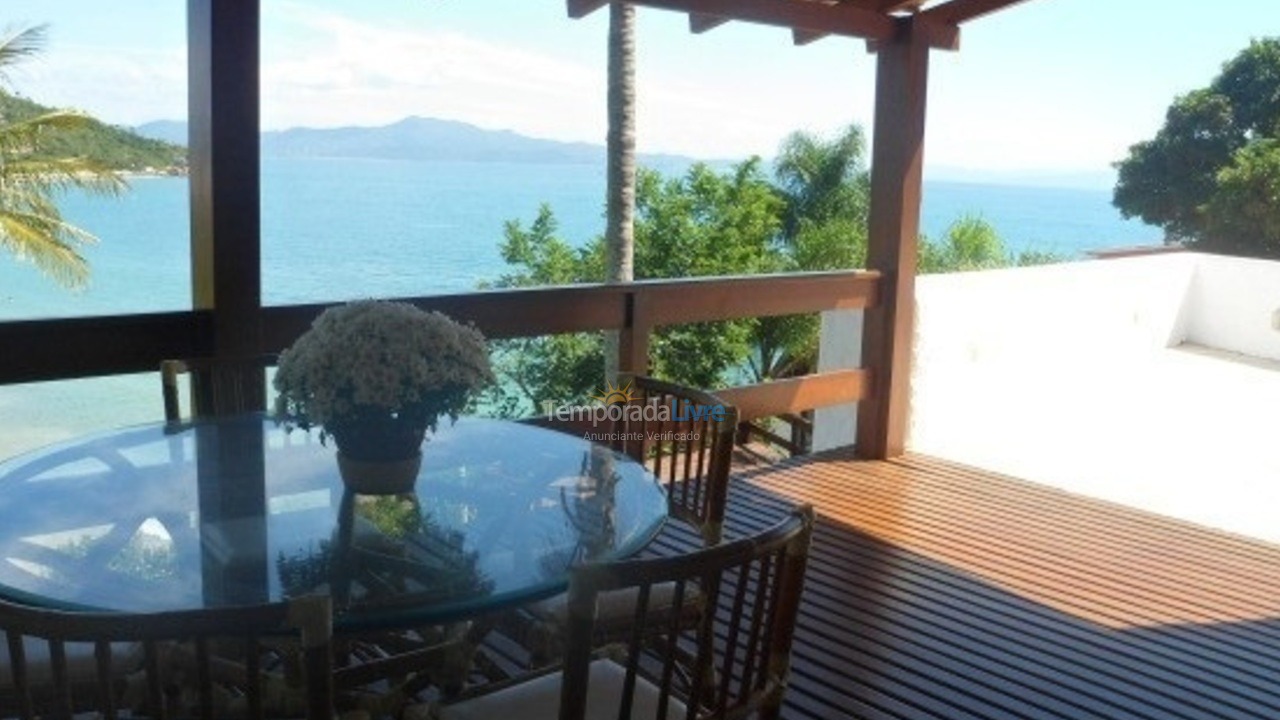 Casa para aluguel de temporada em Florianópolis (Lagoinha)