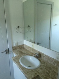 TRIPLEX HOUSE/15 PEOPLE/POOL/AIR/BABY AREA/4 SPACES