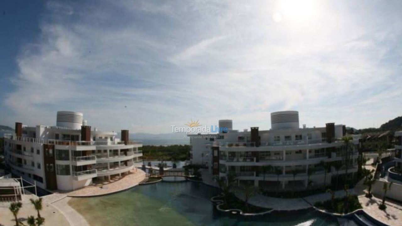 Apartamento para aluguel de temporada em Florianópolis (Cachoeira do Bom Jesus)