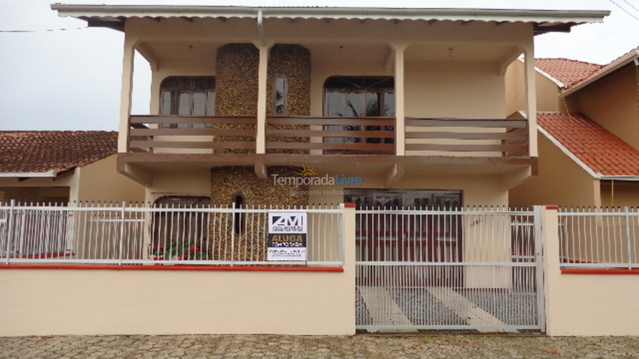 Casa para alquiler de vacaciones em São Francisco do Sul (Enseada)