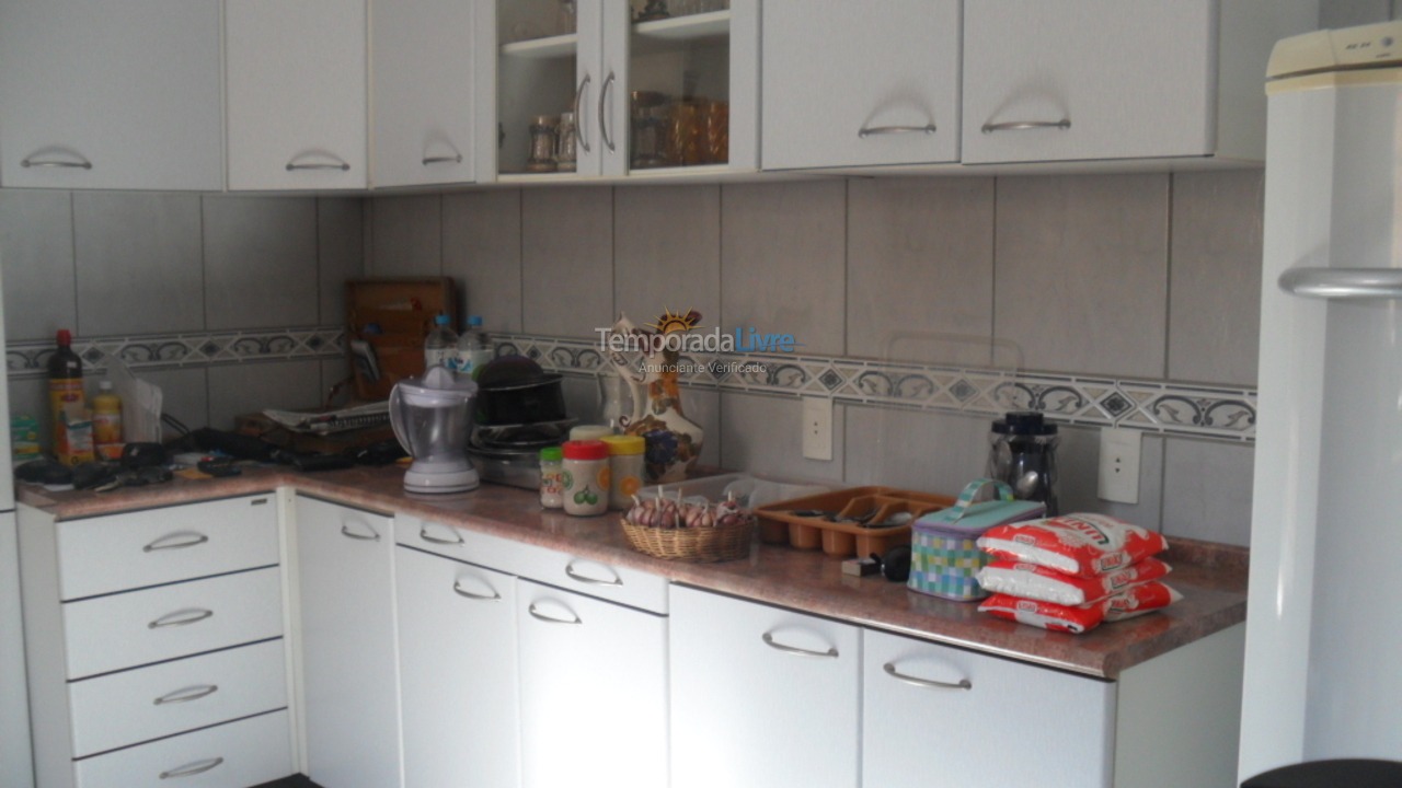 Casa para aluguel de temporada em São Francisco do Sul (Enseada)