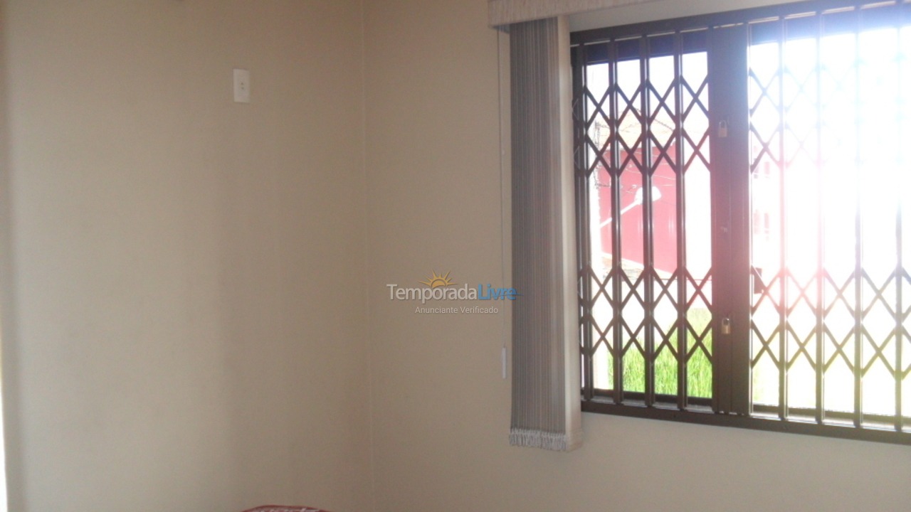 Casa para aluguel de temporada em São Francisco do Sul (Enseada)