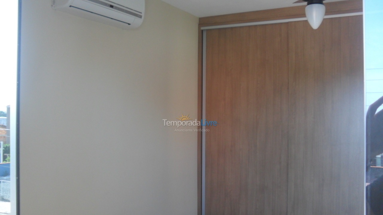 Casa para aluguel de temporada em São Francisco do Sul (Enseada)