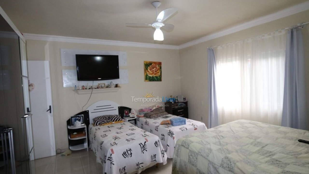 Apartment for vacation rental in Balneário Camboriú (Praia dos Amores)