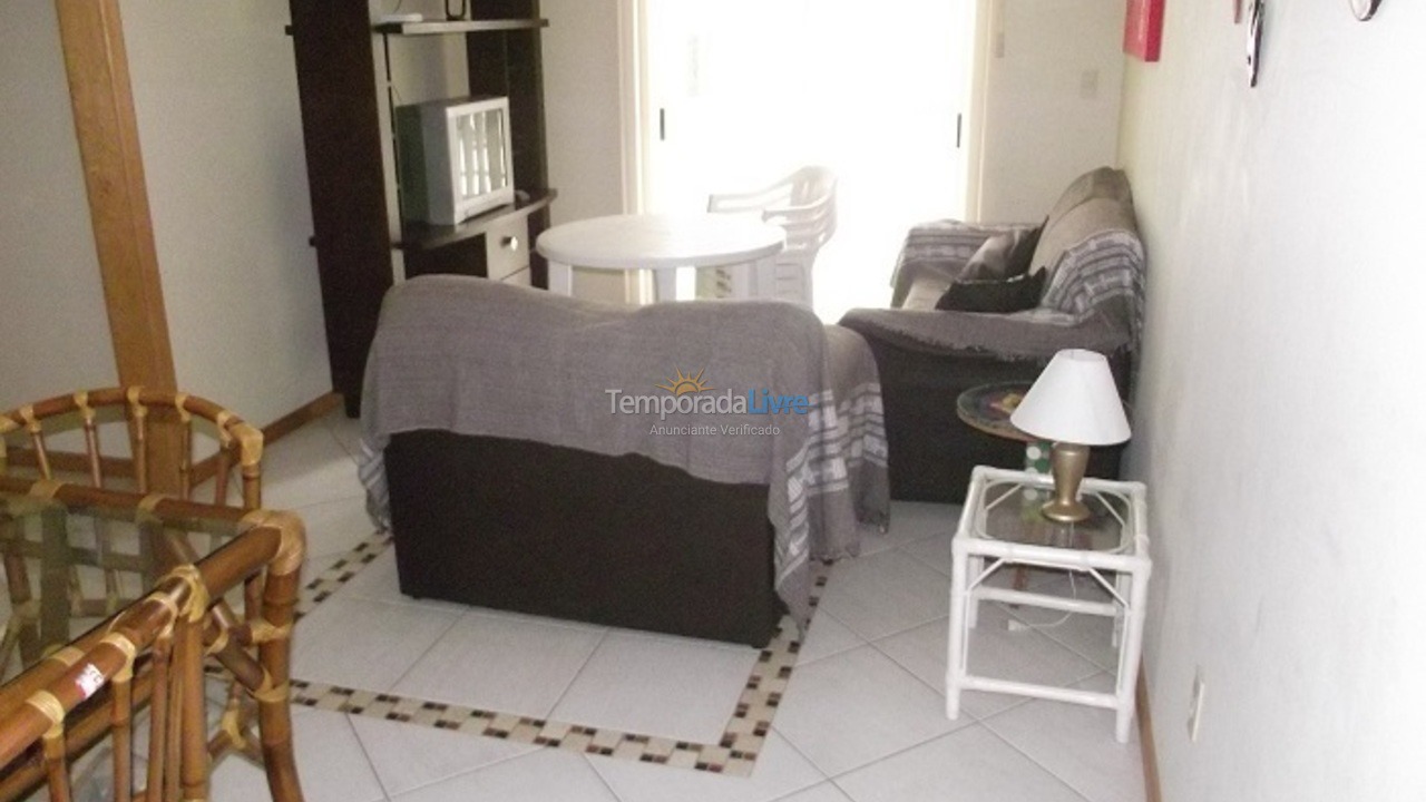 Casa para aluguel de temporada em Bombinhas (Praia de Bombas)