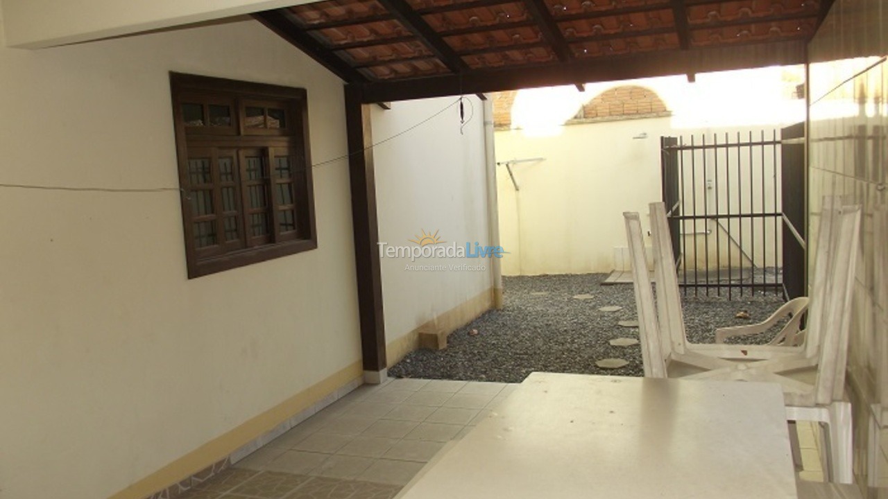 Apartamento para alquiler de vacaciones em Bombinhas (Praia de Bombas)