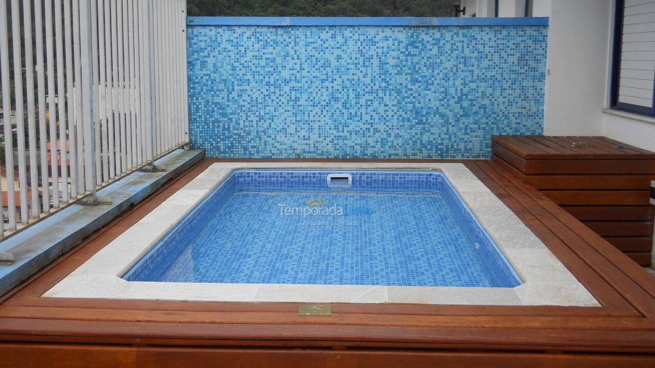 Apartamento para aluguel de temporada em Caraguatatuba (Martim de Sá)