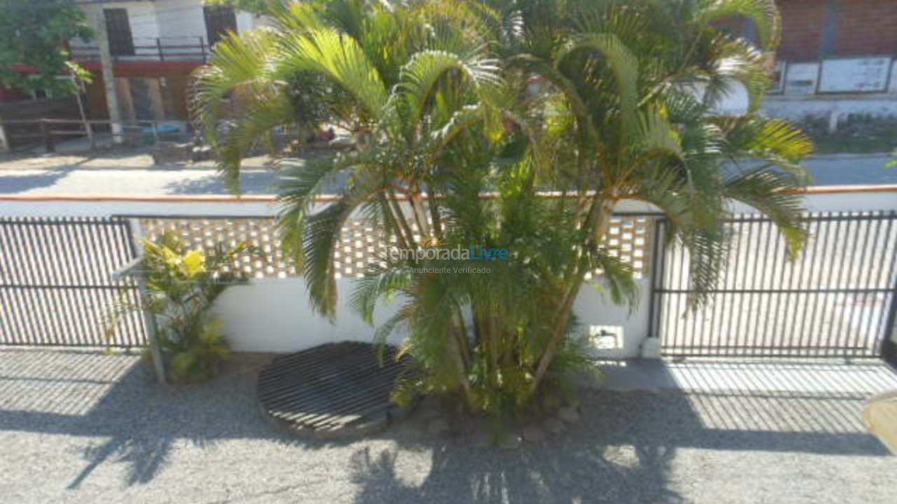 Casa para aluguel de temporada em Bombinhas (Mariscal)