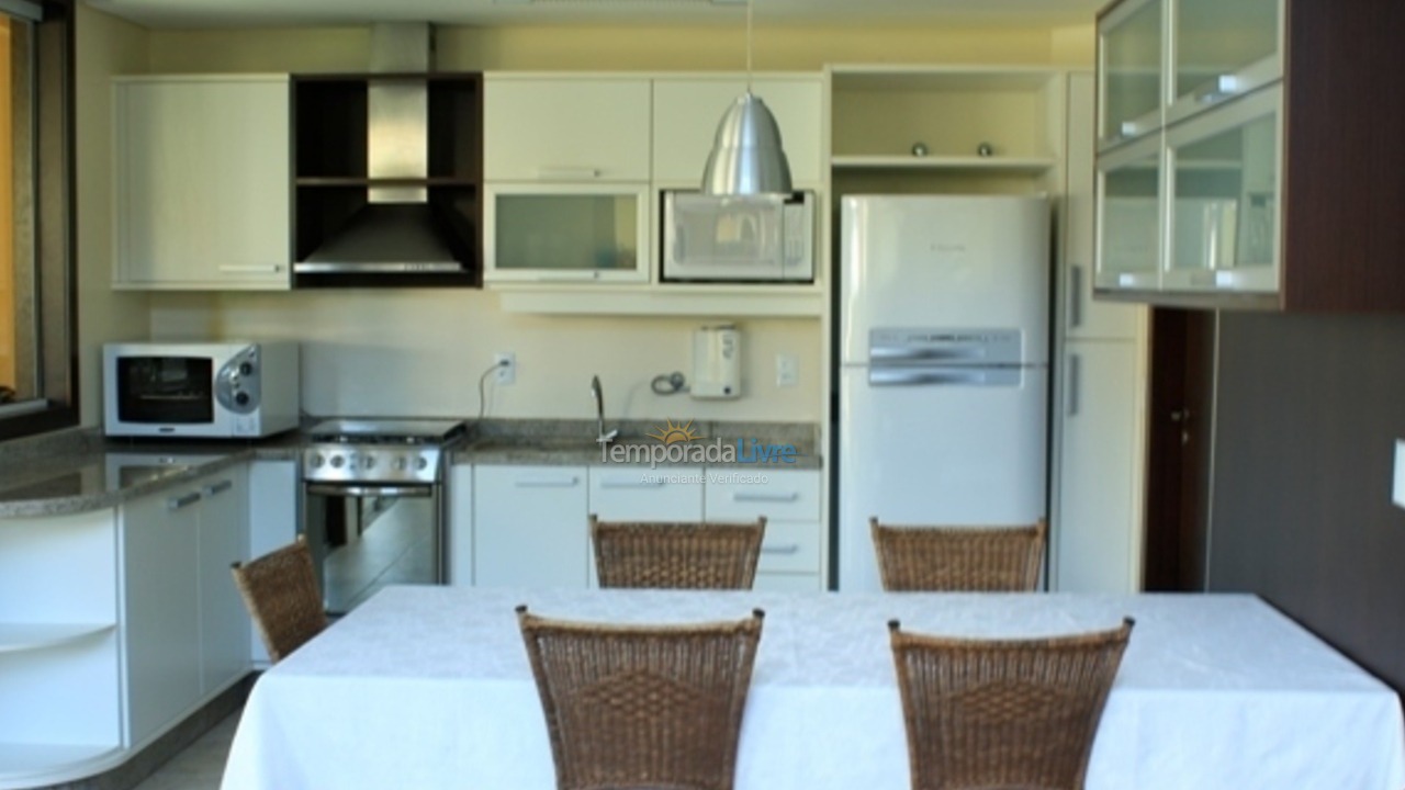 Casa para aluguel de temporada em Bombinhas (Mariscal)