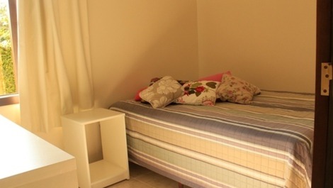 Casa alto padrão, com piscina, à 200m do mar em Mariscal Ref. 12