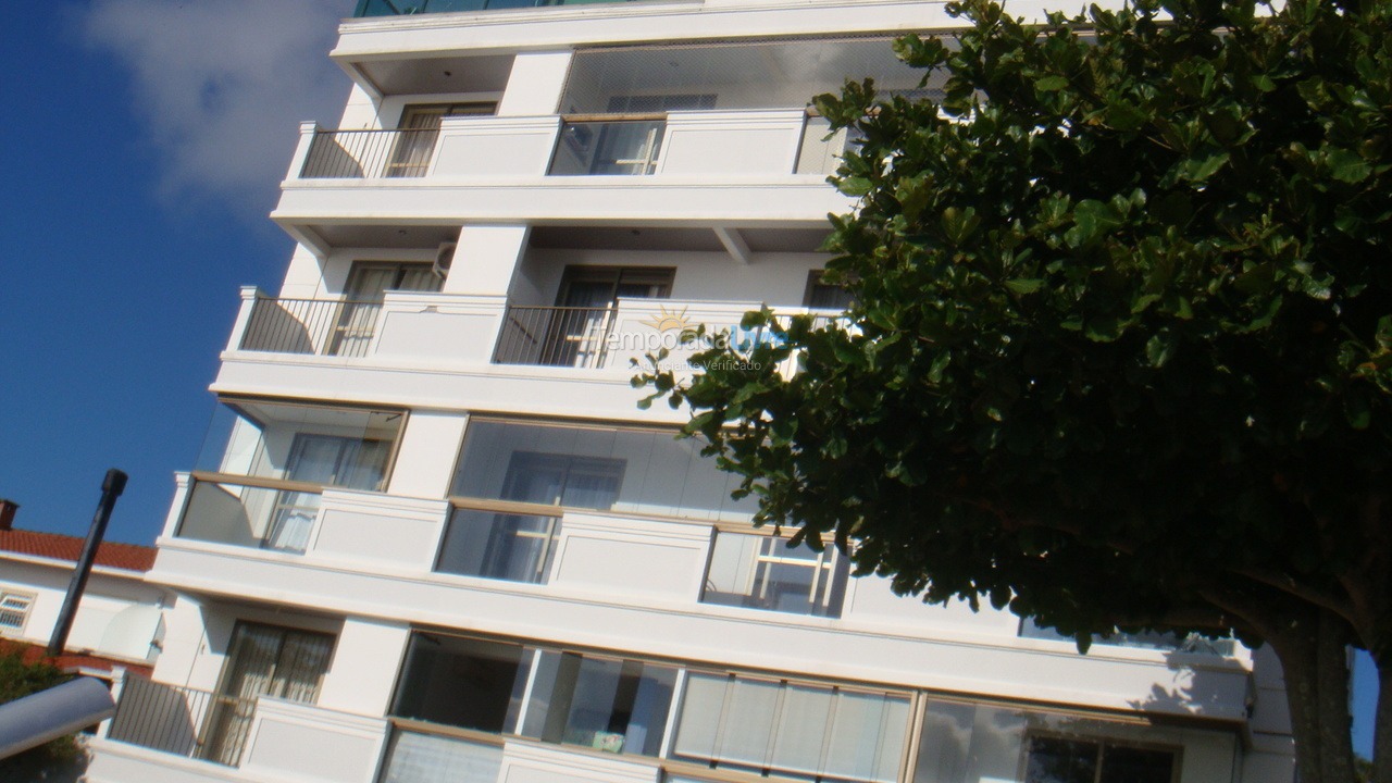Apartamento para aluguel de temporada em Florianopolis (Praia dos Ingleses)