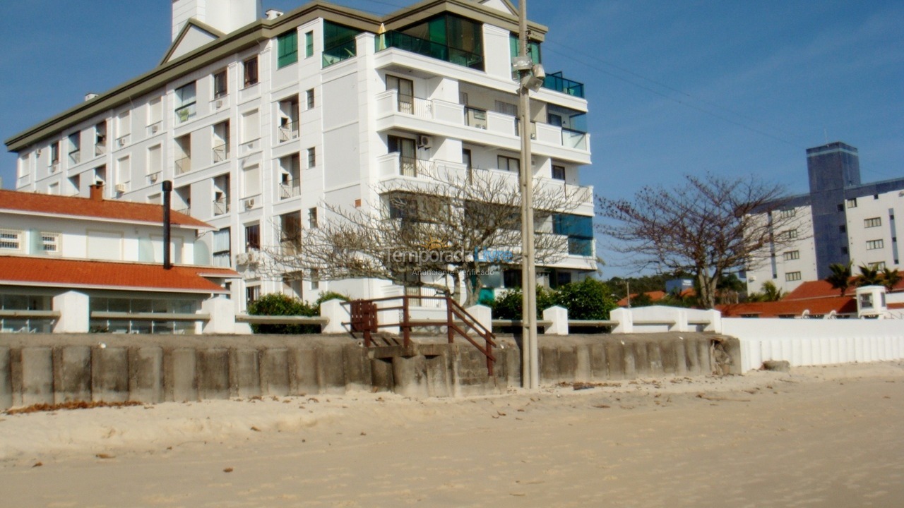 Apartamento para aluguel de temporada em Florianopolis (Praia dos Ingleses)