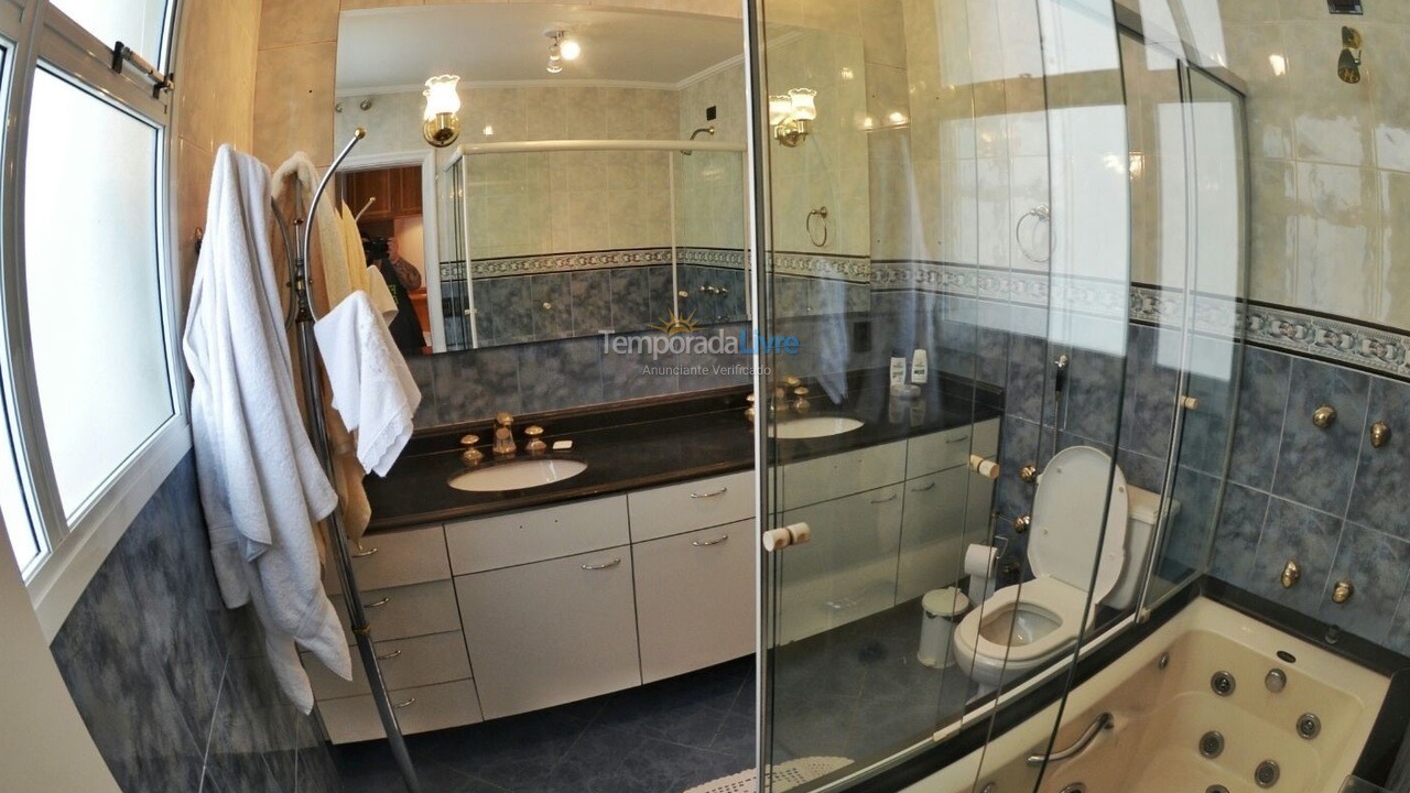 Apartment for vacation rental in Guarujá (Pitangueiras)