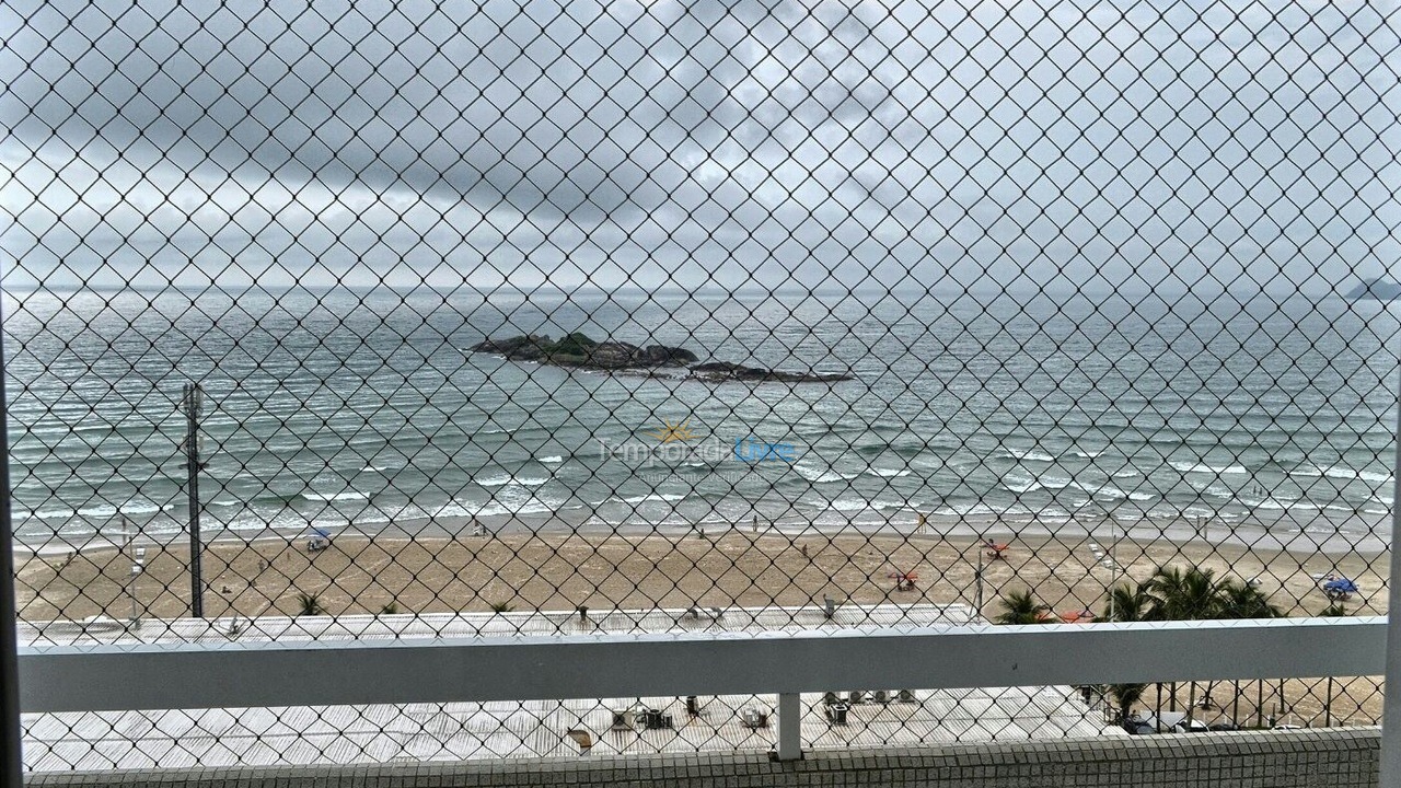 Apartment for vacation rental in Guarujá (Pitangueiras)