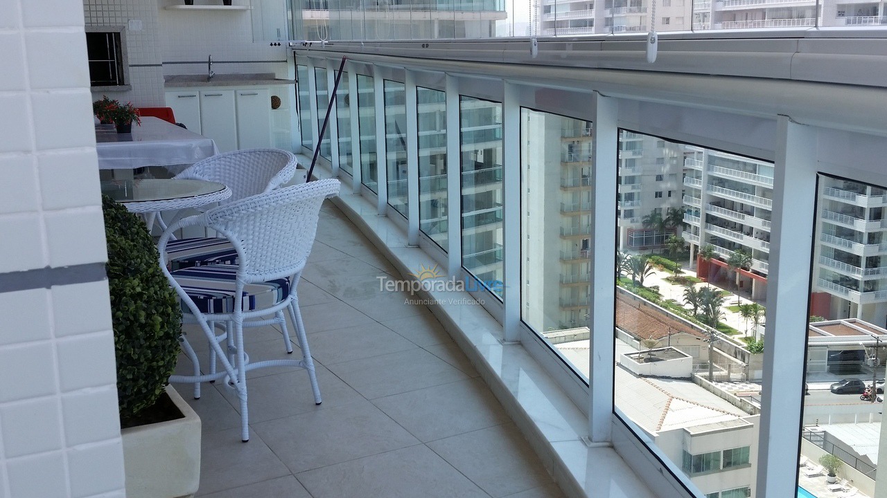 Apartment for vacation rental in Guarujá (Astúrias)