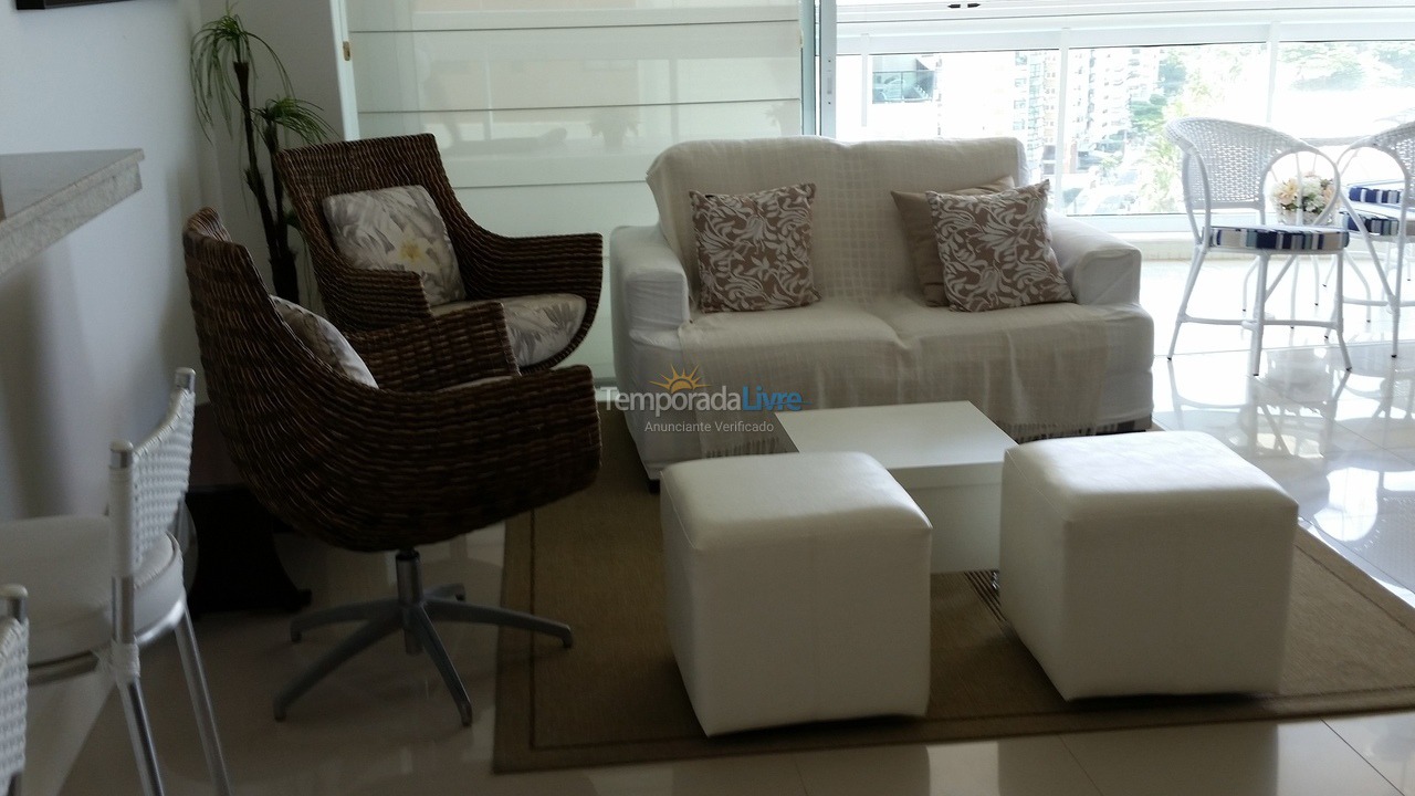 Apartment for vacation rental in Guarujá (Astúrias)