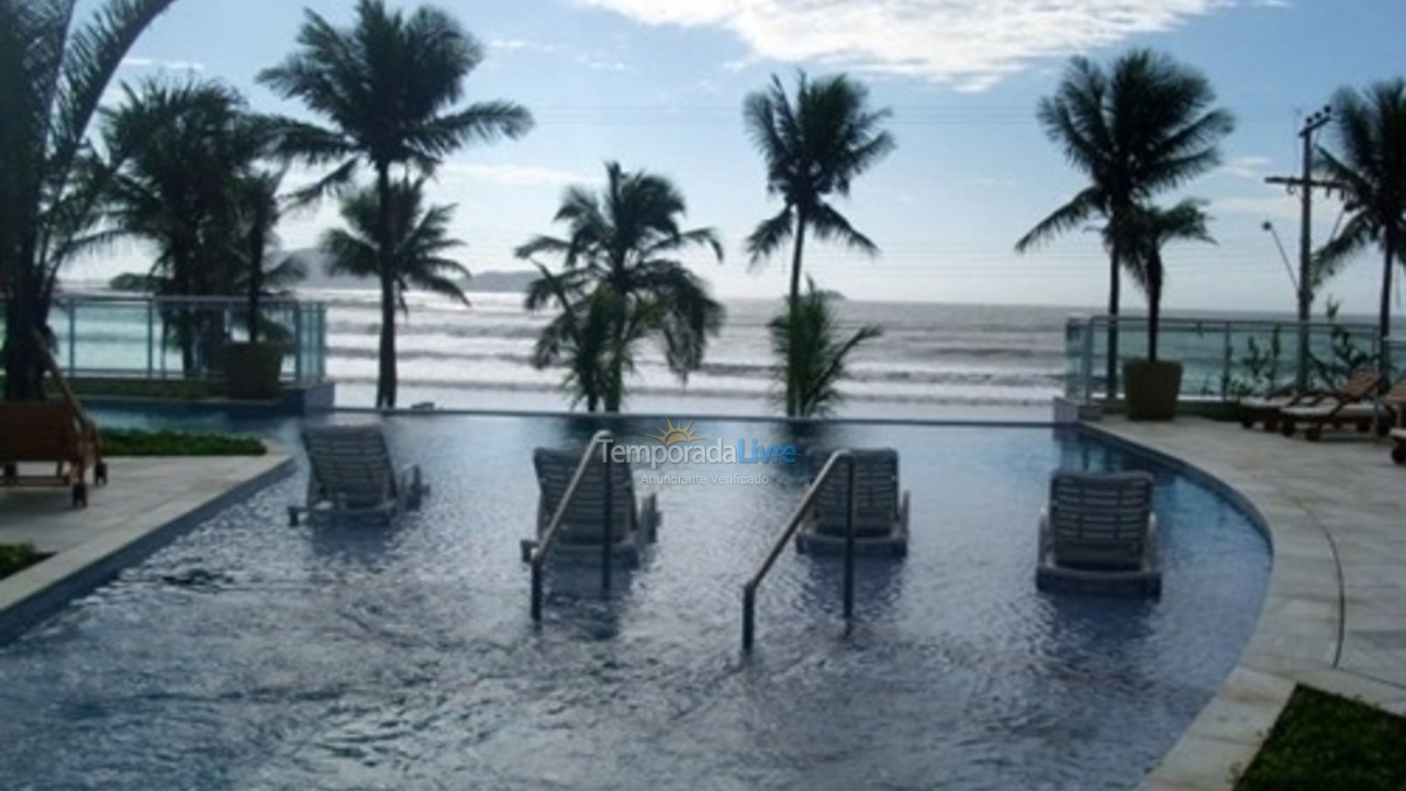 Apartment for vacation rental in Guarujá (Astúrias)