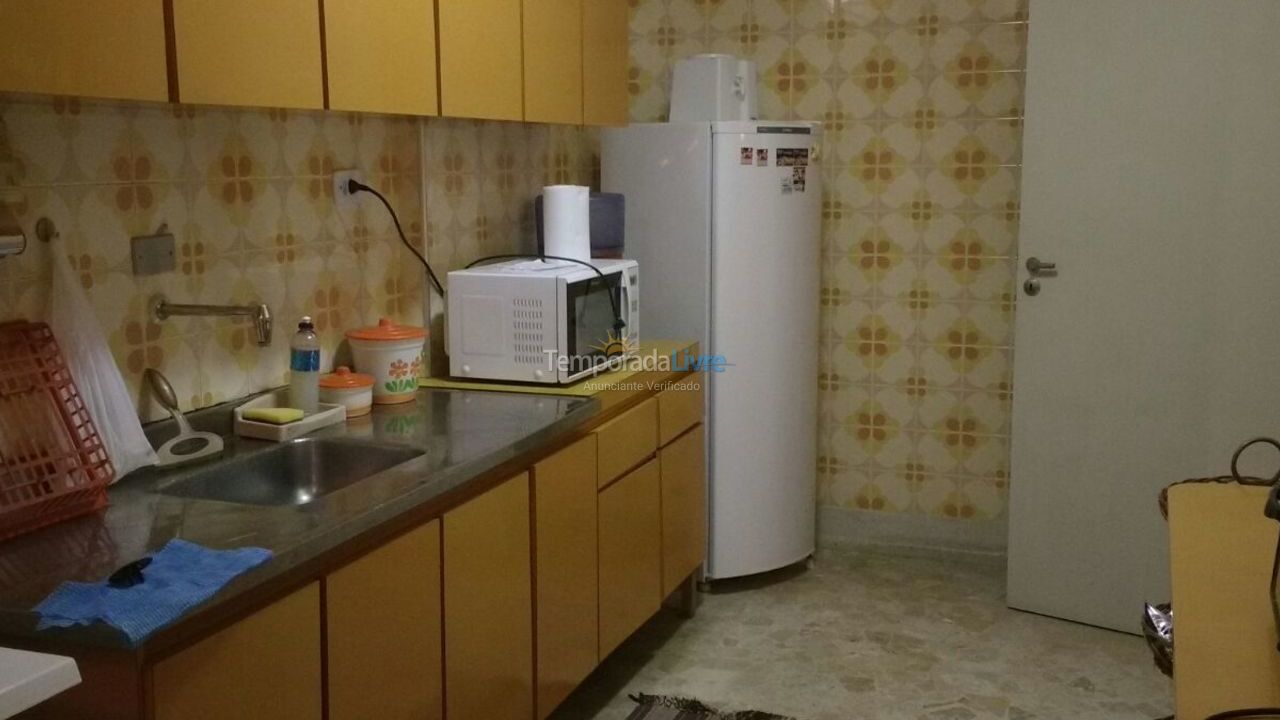 Apartment for vacation rental in Guarujá (Pitangueiras)