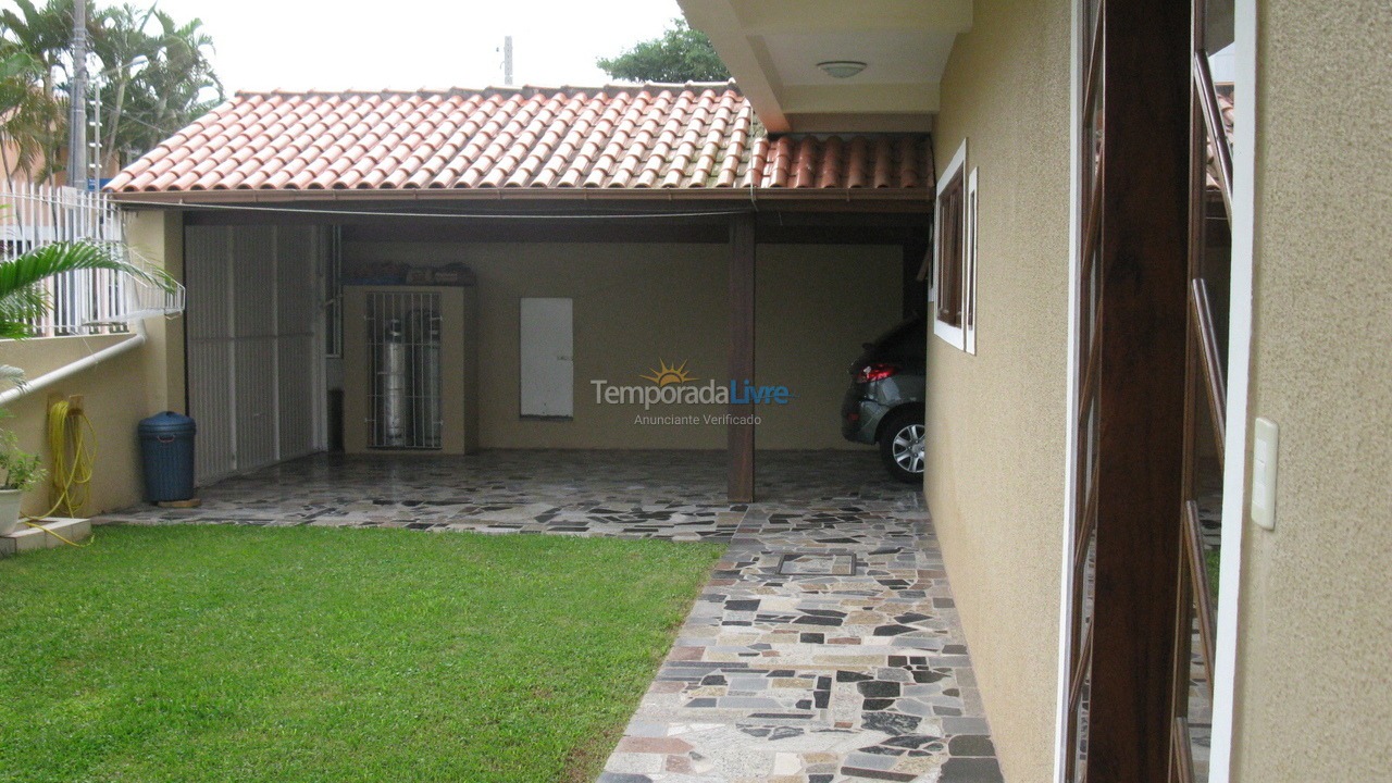 House for vacation rental in Florianopolis (Canasvieiras)