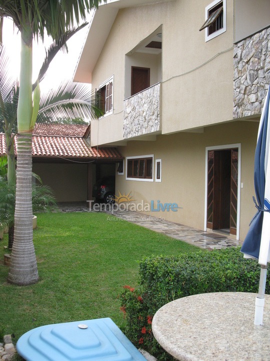 House for vacation rental in Florianopolis (Canasvieiras)